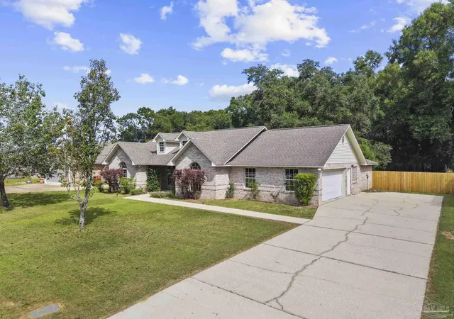 Photo 3 of Single family home for sale at 5078 E Spencer Fld Rd, Milton, FL 32571 | MLS# 689781 | Listing updated on 2026-10-02