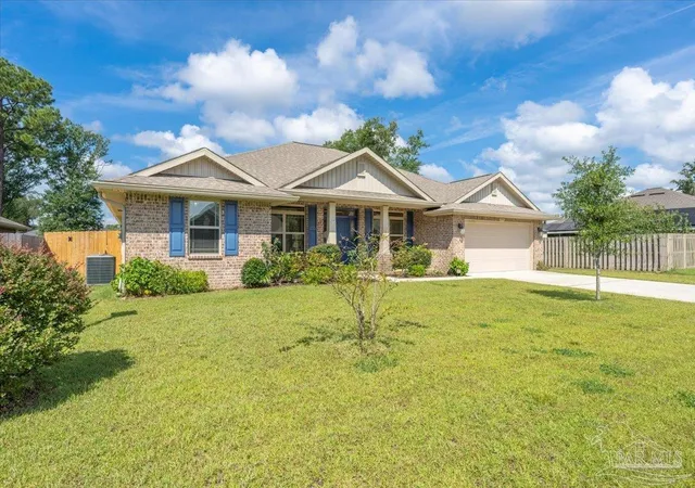 Photo 2 of Single family home for sale at 5935 Makenna Dr, Pensacola, FL 32526 | MLS# 688814 | Listing updated on 2026-09-10