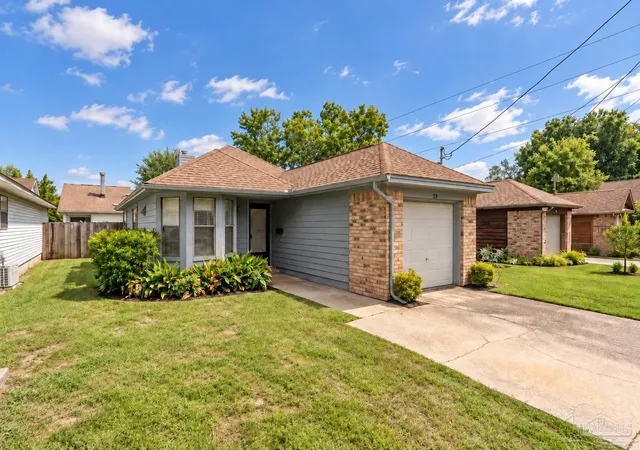Photo 2 of Single family home for sale at 6400 Long St #29, Pensacola, FL 32504 | MLS# 689408 | Listing updated on 2026-09-30