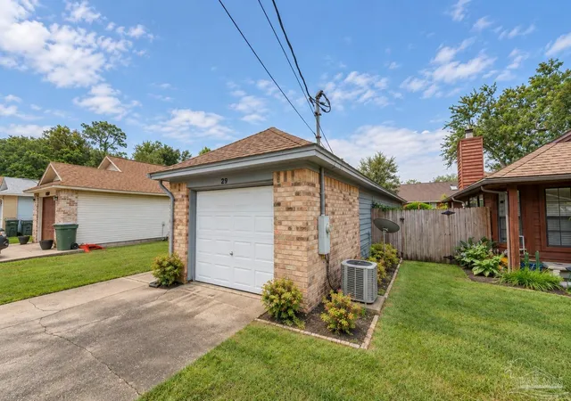Photo 3 of Single family home for sale at 6400 Long St #29, Pensacola, FL 32504 | MLS# 689408 | Listing updated on 2026-09-30