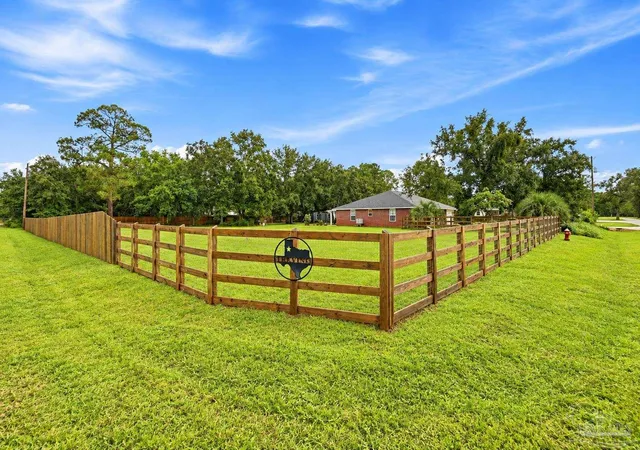 Photo 2 of Single family home for sale at 708 Mike Gibson Ln, Milton, FL 32583 | MLS# 688979 | Listing updated on 2026-10-06