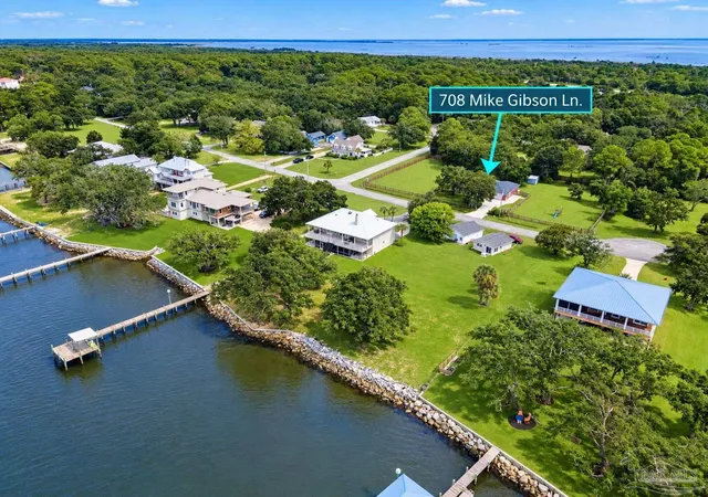 Photo 3 of Single family home for sale at 708 Mike Gibson Ln, Milton, FL 32583 | MLS# 688979 | Listing updated on 2026-10-06