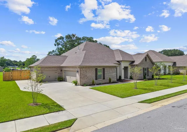 Photo 3 of Single family home for sale at 2761 Trestle Way, Cantonment, FL 32533 | MLS# 688595 | Listing updated on 2026-09-05