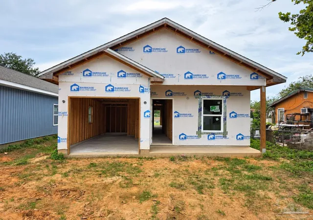 Single family home for sale at 8605 Walnut Ave, Pensacola, FL 32534 | MLS# 688683