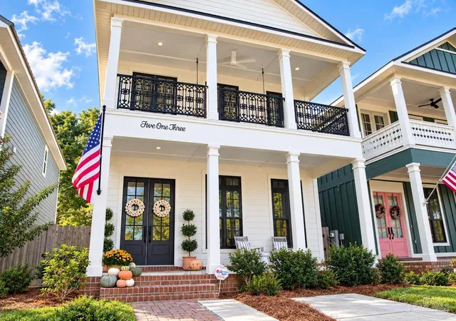 Photo 2 of Single family home for sale at 513 W Wright St, Pensacola, FL 32501 | MLS# 689546 | Listing updated on 2026-10-13