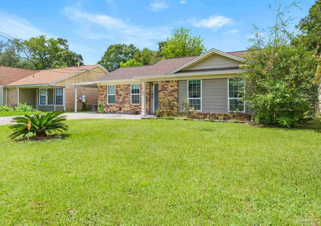 Photo 2 of Single family home for sale at 5791 Graymont Ln, Pensacola, FL 32526 | MLS# 688756 | Listing updated on 2026-09-09