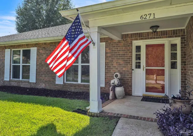 Photo 1 of Single family home for sale at 6271 Lake Charlene Dr, Pensacola, FL 32506 | MLS# 689738 | Listing updated on 2026-10-07
