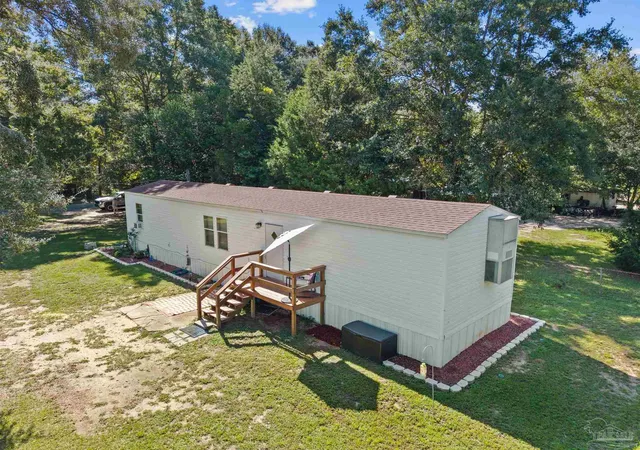 Photo 3 of Manufactured home for sale at 6993 Datura St, Milton, FL 32570 | MLS# 688475 | Listing updated on 2026-09-14