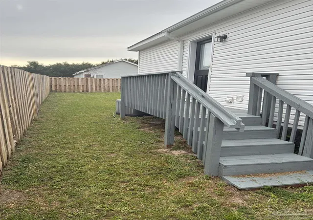 Photo 3 of Single family home for sale at 5321 Yellow Blf Rd, Pensacola, FL 32507 | MLS# 688731 | Listing updated on 2026-09-30