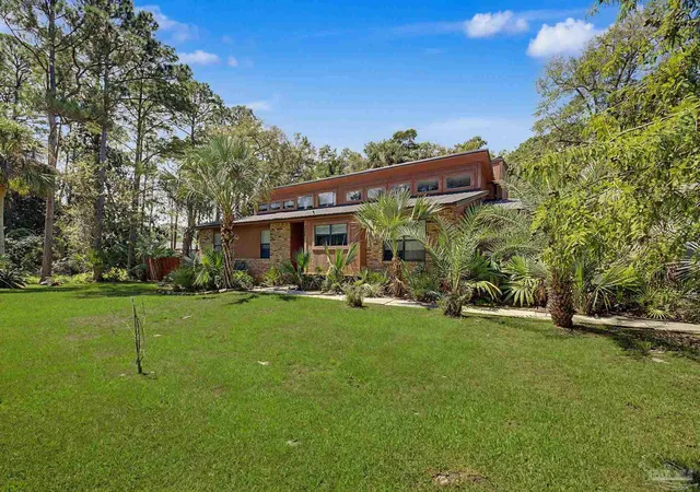 Photo 3 of Single family home for sale at 5523 N Shore Rd, Pensacola, FL 32507 | MLS# 688789 | Listing updated on 2026-09-10