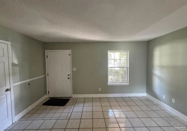 Photo 2 of Single family home for sale at 3980 Baywoods Dr, Pensacola, FL 32504 | MLS# 688768 | Listing updated on 2026-09-10