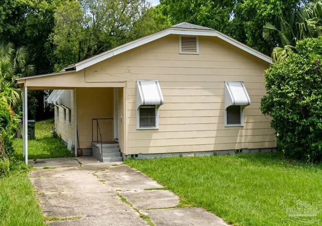 Photo 1 of Single family home for sale at 3424 W Brainerd St, Pensacola, FL 32505 | MLS# 689717 | Listing updated on 2026-10-13