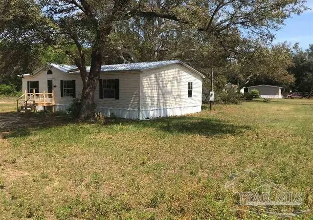 Photo 2 of Manufactured home for sale at 5456 Bluebird St, Milton, FL 32583 | MLS# 687059 | Listing updated on 2026-10-07