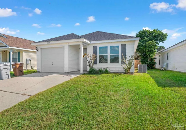 Photo 2 of Single family home for sale at 5581 Shadow Shore Pl, Gulf Breeze, FL 32563 | MLS# 688503 | Listing updated on 2026-10-05