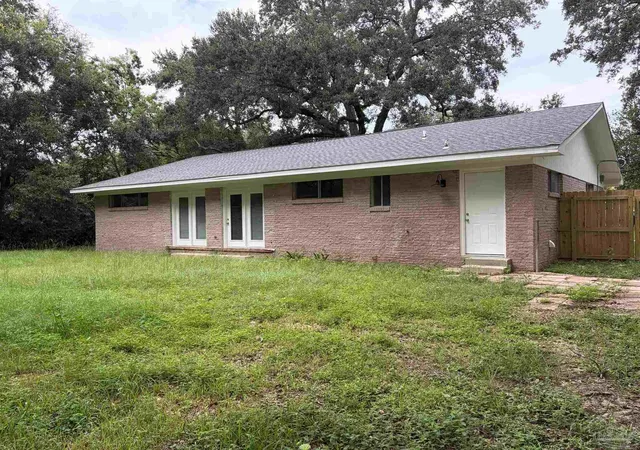 Photo 15 of Single family home for sale at 20 Sioux Trl, Pensacola, FL 32506 | MLS# 688442 | Listing updated on 2026-09-09