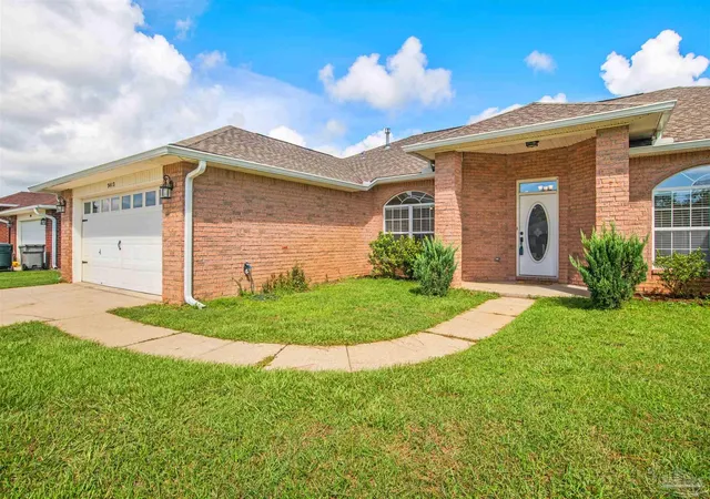 Photo 2 of Single family home for sale at 5413 Keel Dr, Pensacola, FL 32507 | MLS# 688417 | Listing updated on 2026-10-17