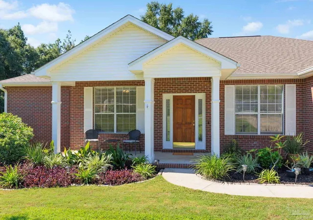 Photo 3 of Single family home for sale at 601 W Lynn Brk, Crestview, FL 32539 | MLS# 688844 | Listing updated on 2026-09-11