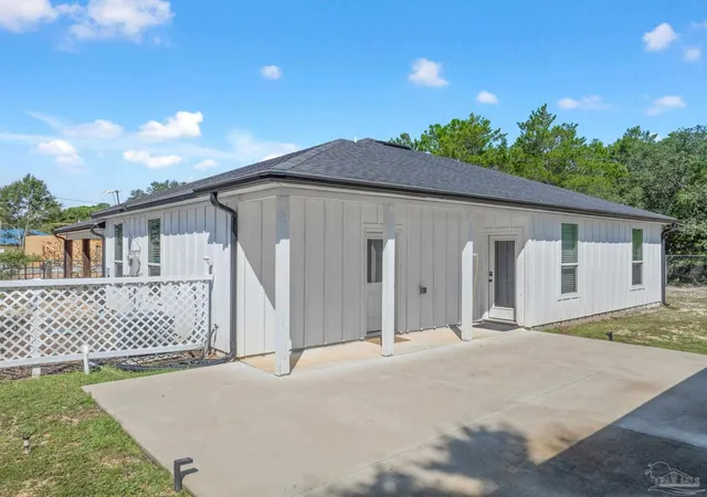 Photo 3 of Single family home for sale at 2734 Jewell Rd, Navarre, FL 32566 | MLS# 689433 | Listing updated on 2026-10-06