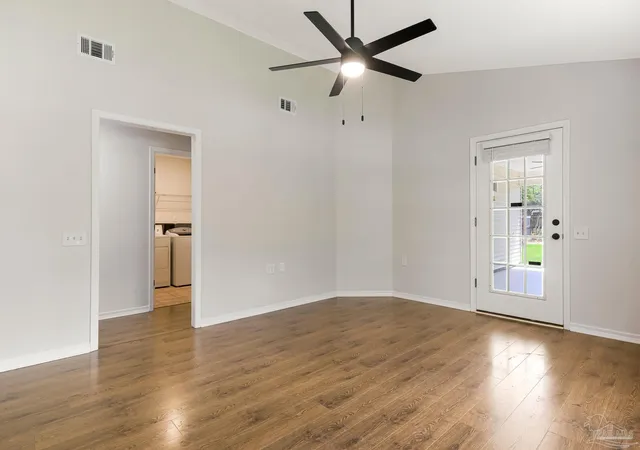 Photo 4 of Single family home for sale at 1344 Sunrunner Rd, Pensacola, FL 32504 | MLS# 688993 | Listing updated on 2026-10-30