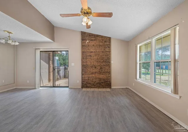 Photo 3 of Townhouse for sale at 4402 Bellview Ave #1B, Pensacola, FL 32526 | MLS# 688767 | Listing updated on 2026-09-10