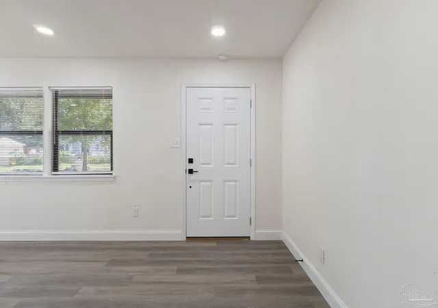 Photo 4 of Single family home for sale at 408 Edison Dr, Pensacola, FL 32505 | MLS# 688831 | Listing updated on 2026-09-13