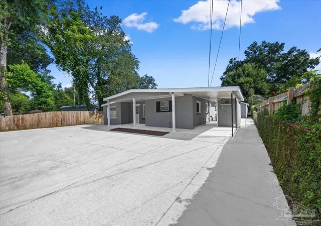Photo 2 of Single family home for sale at 5503 W Jackson St, Pensacola, FL 32506 | MLS# 688823 | Listing updated on 2026-10-01