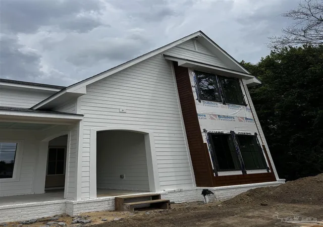 Photo 4 of Single family home for sale at 516 N 6th Avenue, Pensacola, FL 32501 | MLS# 683753 | Listing updated on 2026-09-04