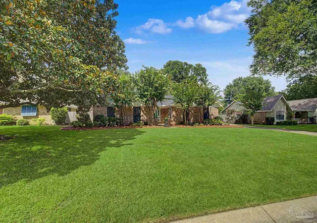 Photo 2 of Single family home for sale at 3380 Lemmington Rd, Pensacola, FL 32504 | MLS# 688681 | Listing updated on 2026-09-09
