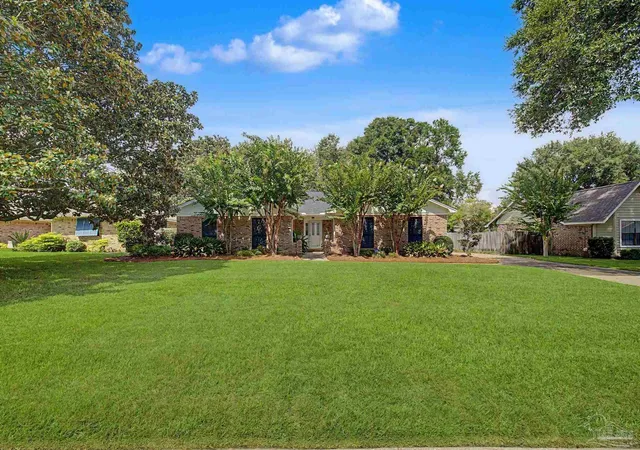 Photo 3 of Single family home for sale at 3380 Lemmington Rd, Pensacola, FL 32504 | MLS# 688681 | Listing updated on 2026-09-09