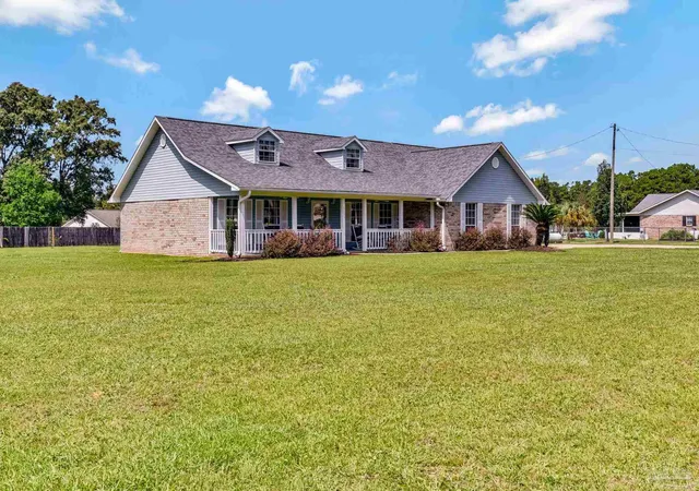 Photo 3 of Sale Pending at 7175 N Hwy 95a, Molino, FL 32577 | MLS# 689220 | Listing updated on 2026-10-27