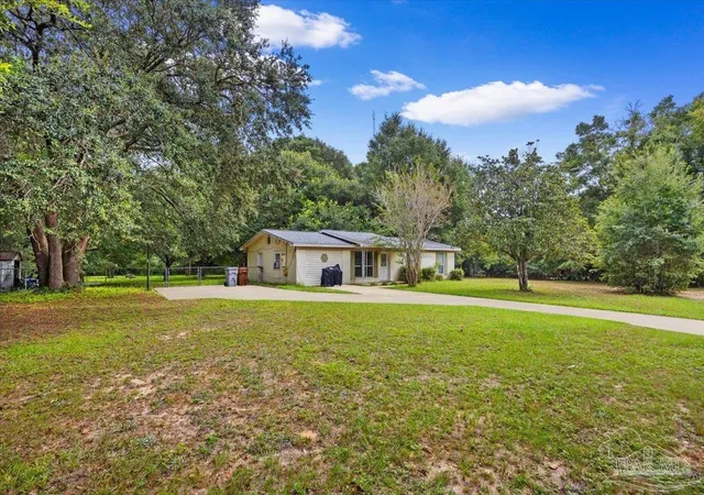 Photo 1 of Single family home for sale at 5180 Parkway Dr, Milton, FL 32570 | MLS# 689876 | Listing updated on 2026-10-14