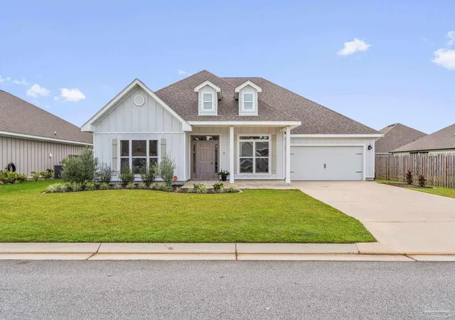 Photo 1 of Sale Pending at 6320 Jenks Dr, Gulf Breeze, FL 32563 | MLS# 688582 | Listing updated on 2026-09-06