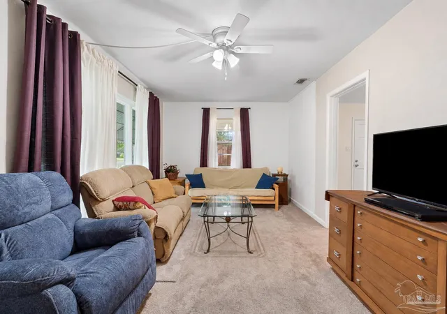 Photo 3 of Single family home for sale at 1008 Northview Dr, Pensacola, FL 32505 | MLS# 689882 | Listing updated on 2026-10-06