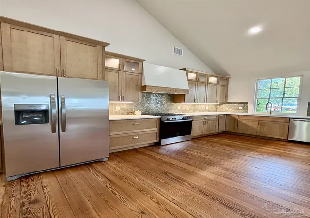 Photo 4 of Single family home for sale at 217 N Barcelona, Pensacola, FL 32502 | MLS# 687260 | Listing updated on 2026-09-14