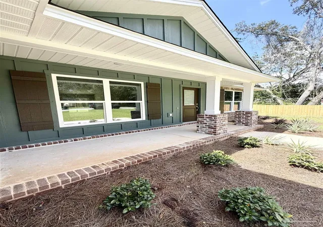 Photo 3 of Single family home for sale at 2003 Blakely Ave, Pensacola, FL 32507 | MLS# 689590 | Listing updated on 2026-10-08
