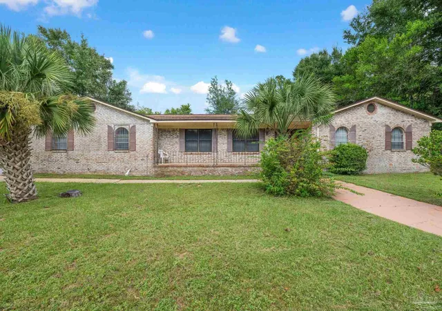 Photo 1 of Single family home for sale at 2780 Bayou Blvd, Pensacola, FL 32503 | MLS# 688798 | Listing updated on 2026-09-27