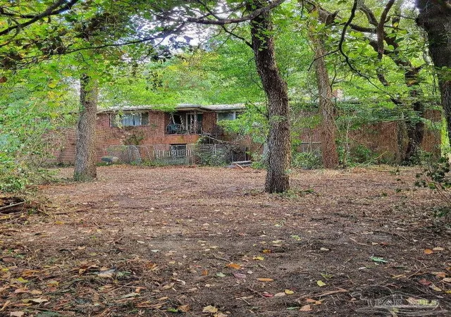Photo 4 of Sale Pending at 675 Tanglewood Dr, Pensacola, FL 32503 | MLS# 689207 | Listing updated on 2026-10-20