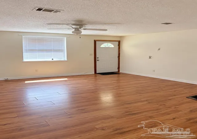 Photo 3 of Single family home for sale at 8021 Beaver Cir, Pensacola, FL 32534 | MLS# 689510 | Listing updated on 2026-10-06