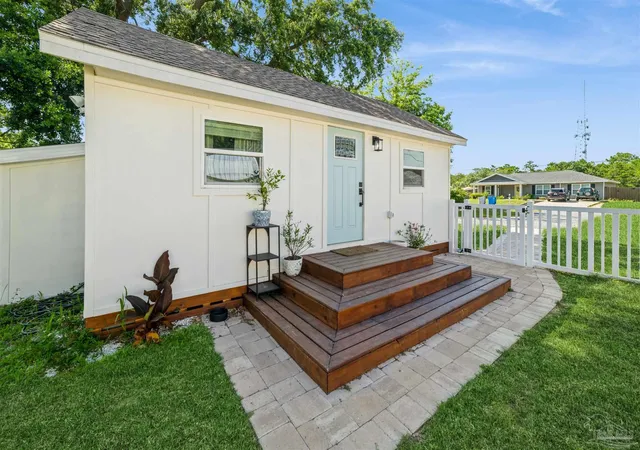 Photo 1 of Single family home for sale at 5409 Harmony Ln, Gulf Breeze, FL 32563 | MLS# 688355 | Listing updated on 2026-09-14