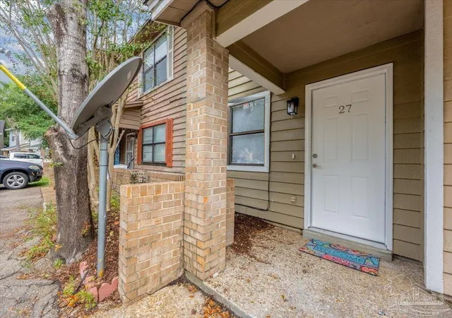 Photo 4 of Townhouse for sale at 618 Gap Crk Dr #27, Fort Walton Beach, FL 32548 | MLS# 690078 | Listing updated on 2026-10-09