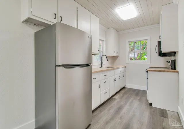 Photo 3 of Single family home for sale at 2303 W Brainerd St, Pensacola, FL 32505 | MLS# 688682 | Listing updated on 2026-09-09