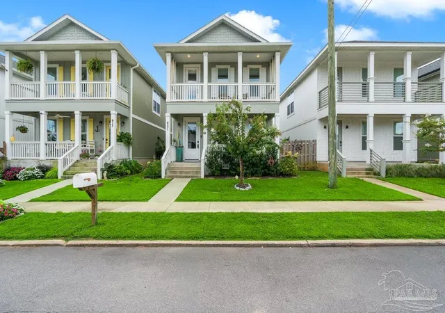 Photo 2 of Single family home for sale at 921 W Jackson St, Pensacola, FL 32501 | MLS# 688649 | Listing updated on 2026-09-09