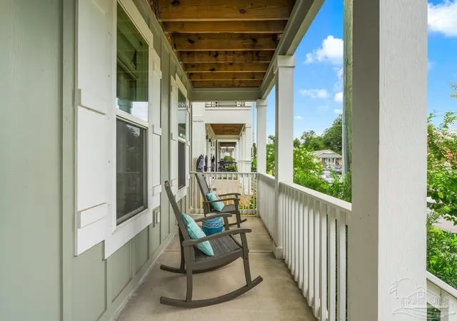 Photo 4 of Single family home for sale at 921 W Jackson St, Pensacola, FL 32501 | MLS# 688649 | Listing updated on 2026-09-09