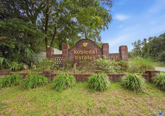 Photo 3 of Single family home for sale at 3095 Camino De Real, Navarre, FL 32566 | MLS# 690130 | Listing updated on 2026-10-14