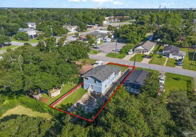 Photo 4 of Single family home for sale at 1211 E Baars St, Pensacola, FL 32503 | MLS# 688384 | Listing updated on 2026-10-21