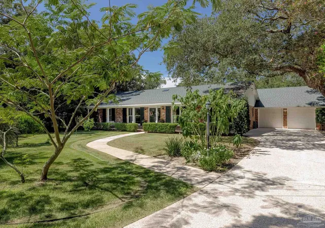 Single family home for sale at 326 N Sunset Blvd, Gulf Breeze, FL 32561 | MLS# 688685
