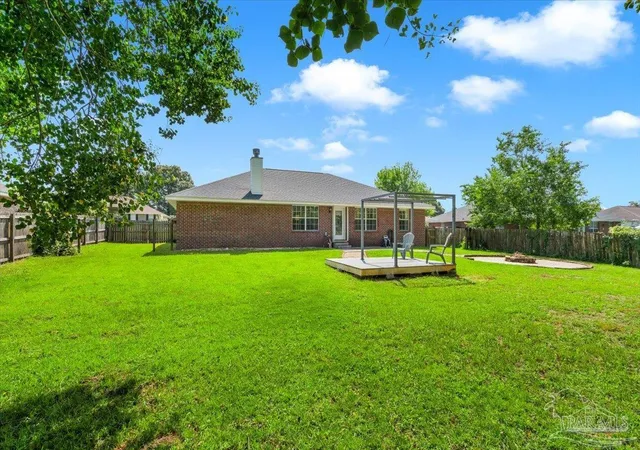 Photo 3 of Single family home for sale at 7109 Woodside Rd, Pensacola, FL 32526 | MLS# 687880 | Listing updated on 2026-10-23