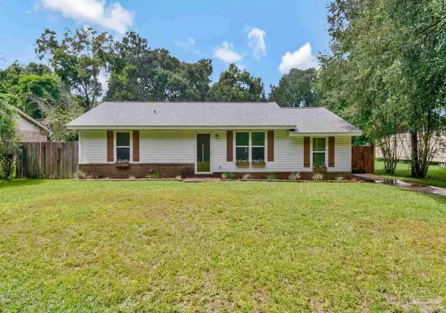 Photo 1 of Sale Pending at 10101 Holsberry Rd, Pensacola, FL 32534 | MLS# 687799 | Listing updated on 2026-10-05