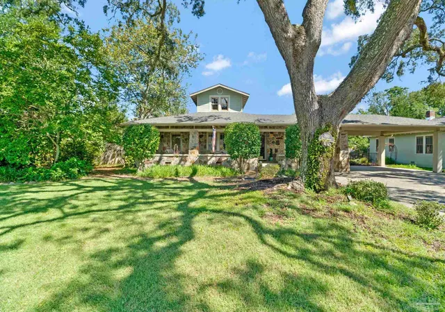 Photo 2 of Single family home for sale at 1910 E Jordan St, Pensacola, FL 32503 | MLS# 688463 | Listing updated on 2026-09-11