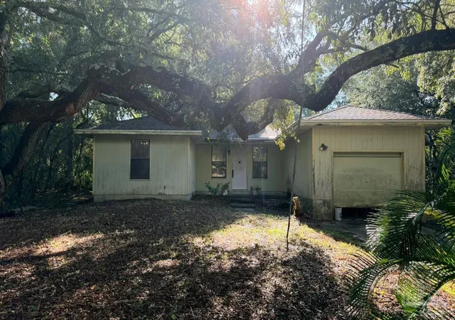 Photo 1 of Sale Pending at 1017 Pinetree Dr, Mary Esther, FL 32569 | MLS# 688615 | Listing updated on 2026-09-07